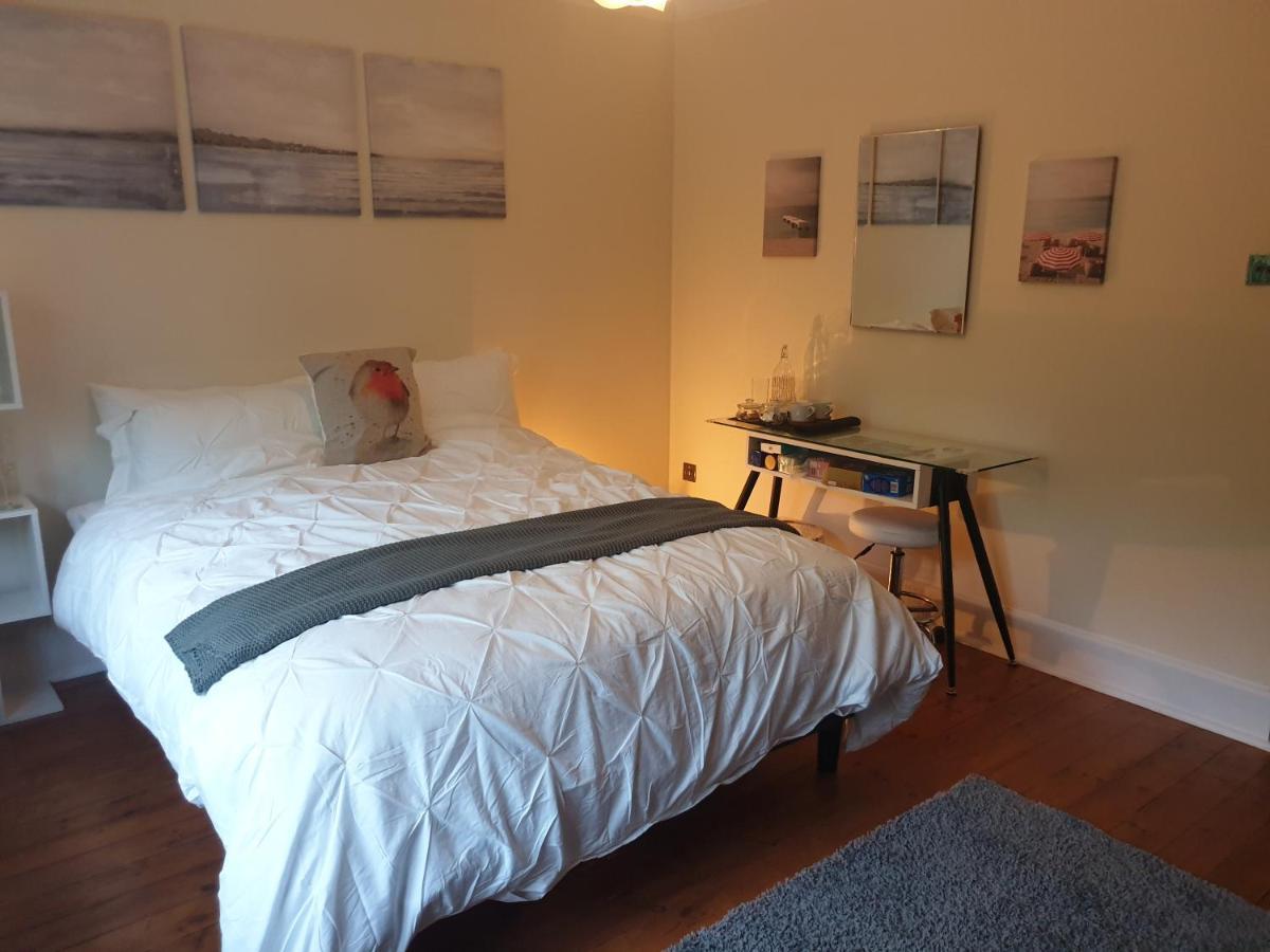 Little Robin Gate - Free Parking - Central - 10 Min Walk To Train Station บอร์นมัธ ภายนอก รูปภาพ