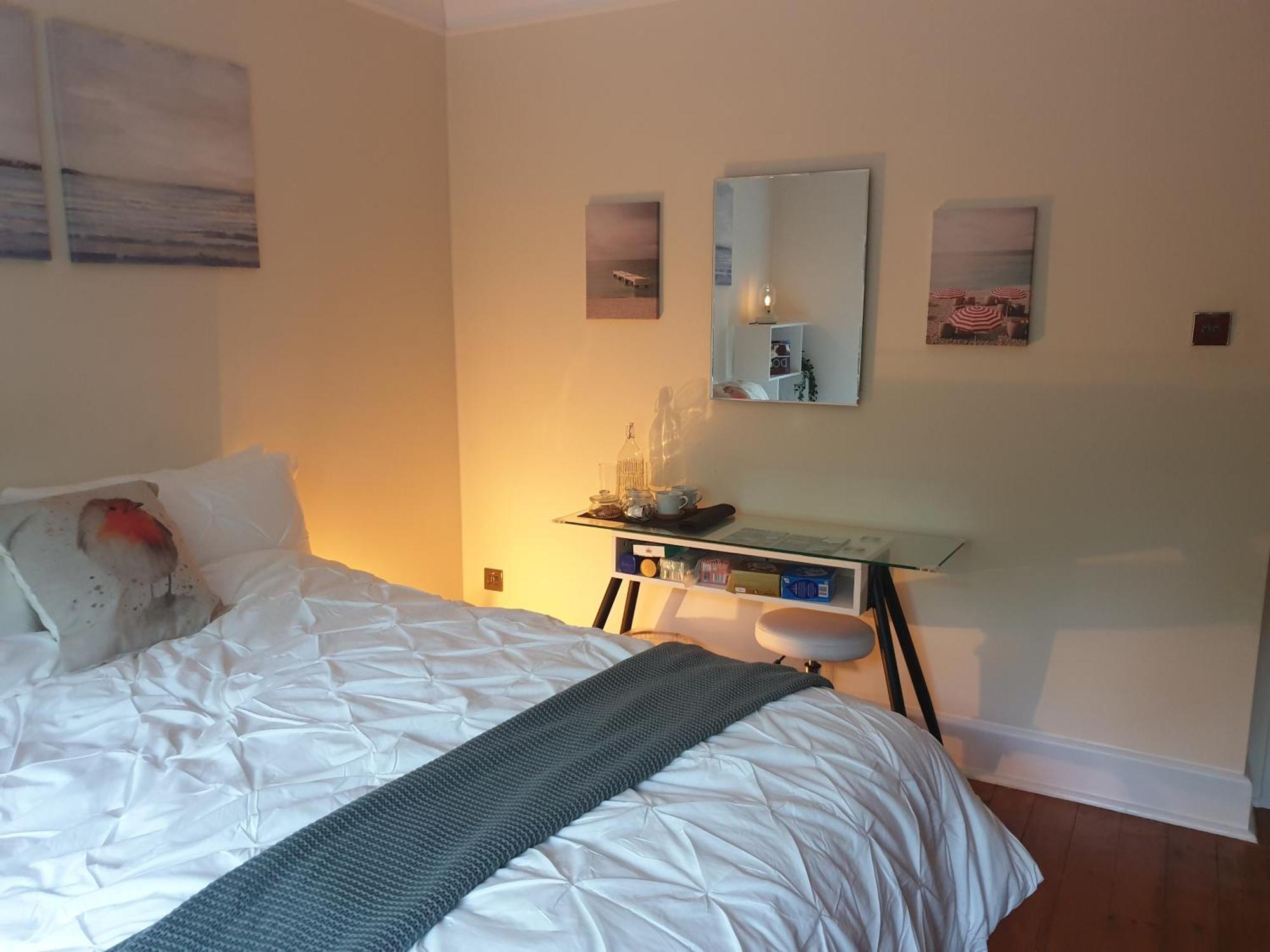 Little Robin Gate - Free Parking - Central - 10 Min Walk To Train Station บอร์นมัธ ภายนอก รูปภาพ