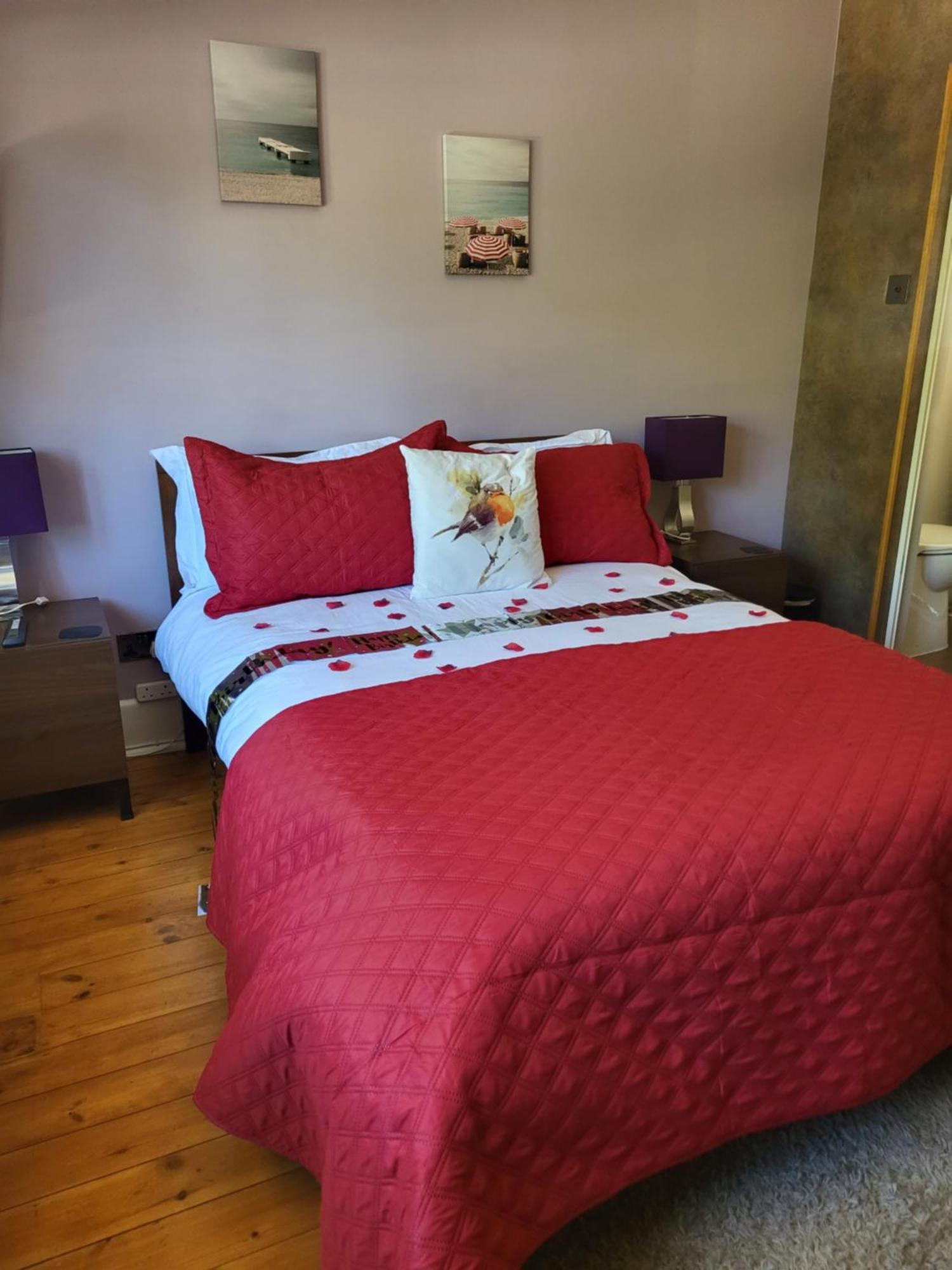 Little Robin Gate - Free Parking - Central - 10 Min Walk To Train Station บอร์นมัธ ภายนอก รูปภาพ