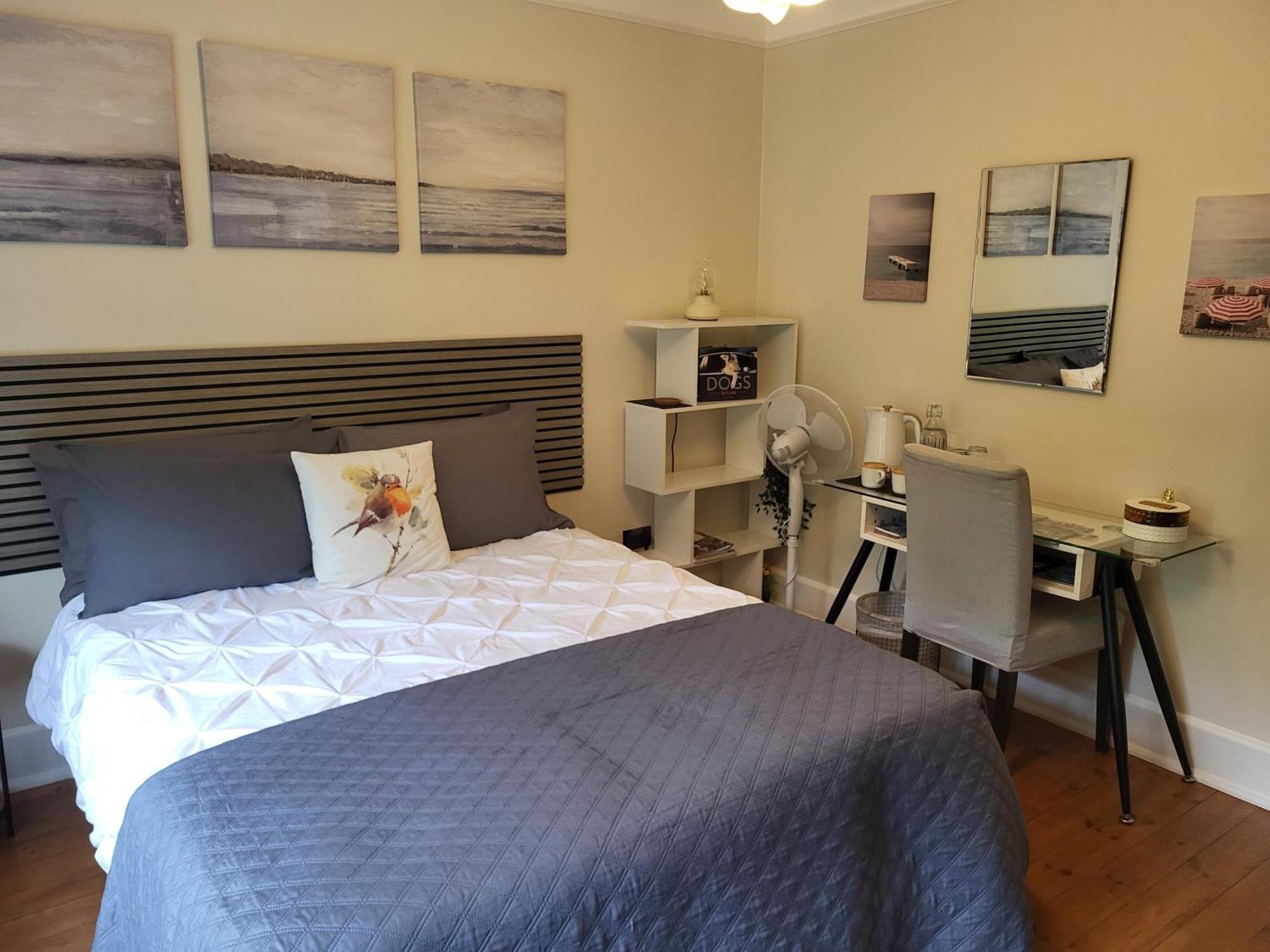 Little Robin Gate - Free Parking - Central - 10 Min Walk To Train Station บอร์นมัธ ภายนอก รูปภาพ
