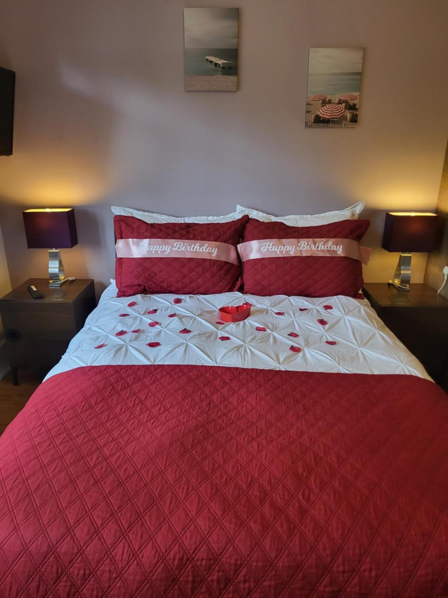 Little Robin Gate - Free Parking - Central - 10 Min Walk To Train Station บอร์นมัธ ภายนอก รูปภาพ