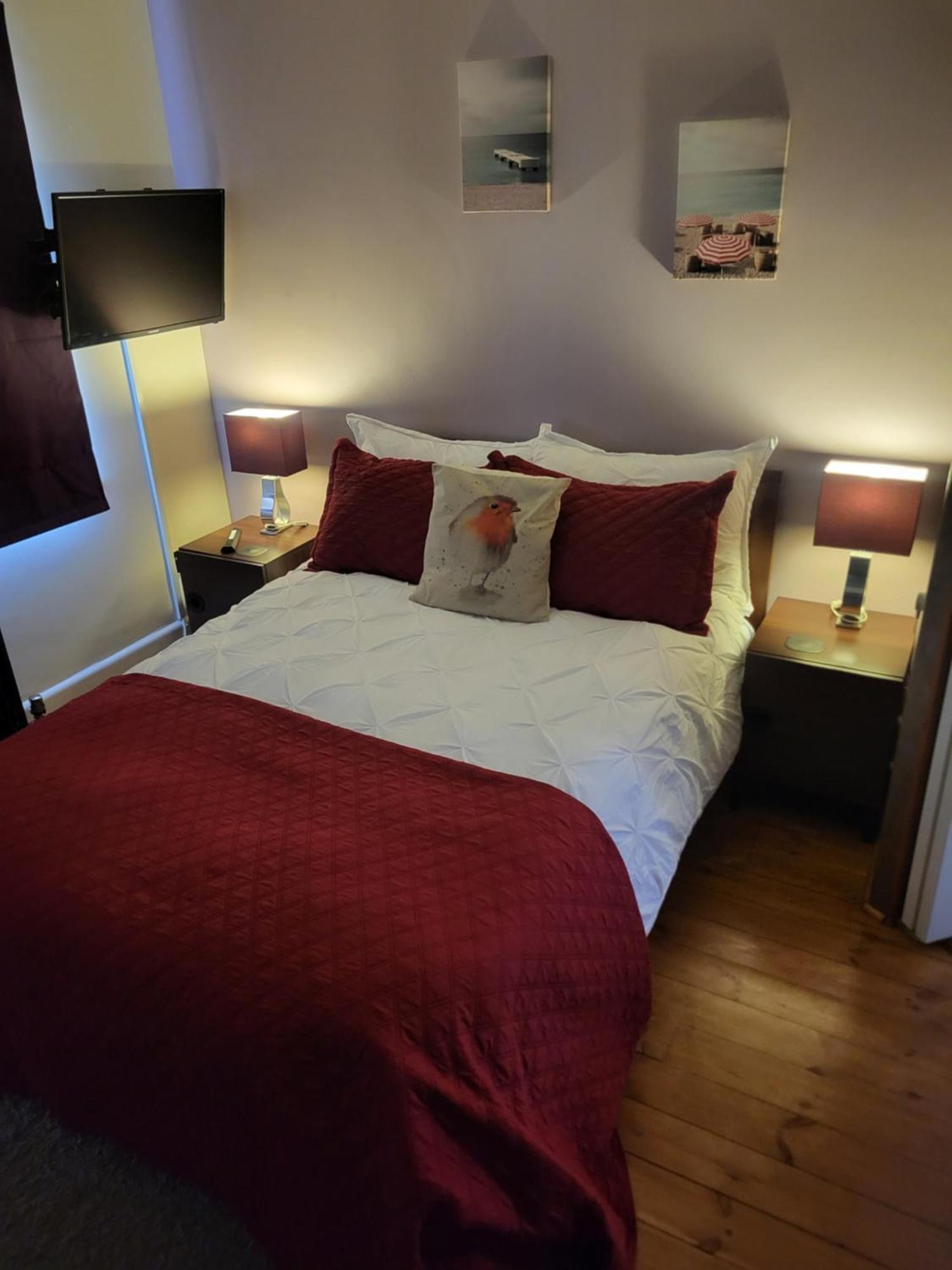 Little Robin Gate - Free Parking - Central - 10 Min Walk To Train Station บอร์นมัธ ภายนอก รูปภาพ