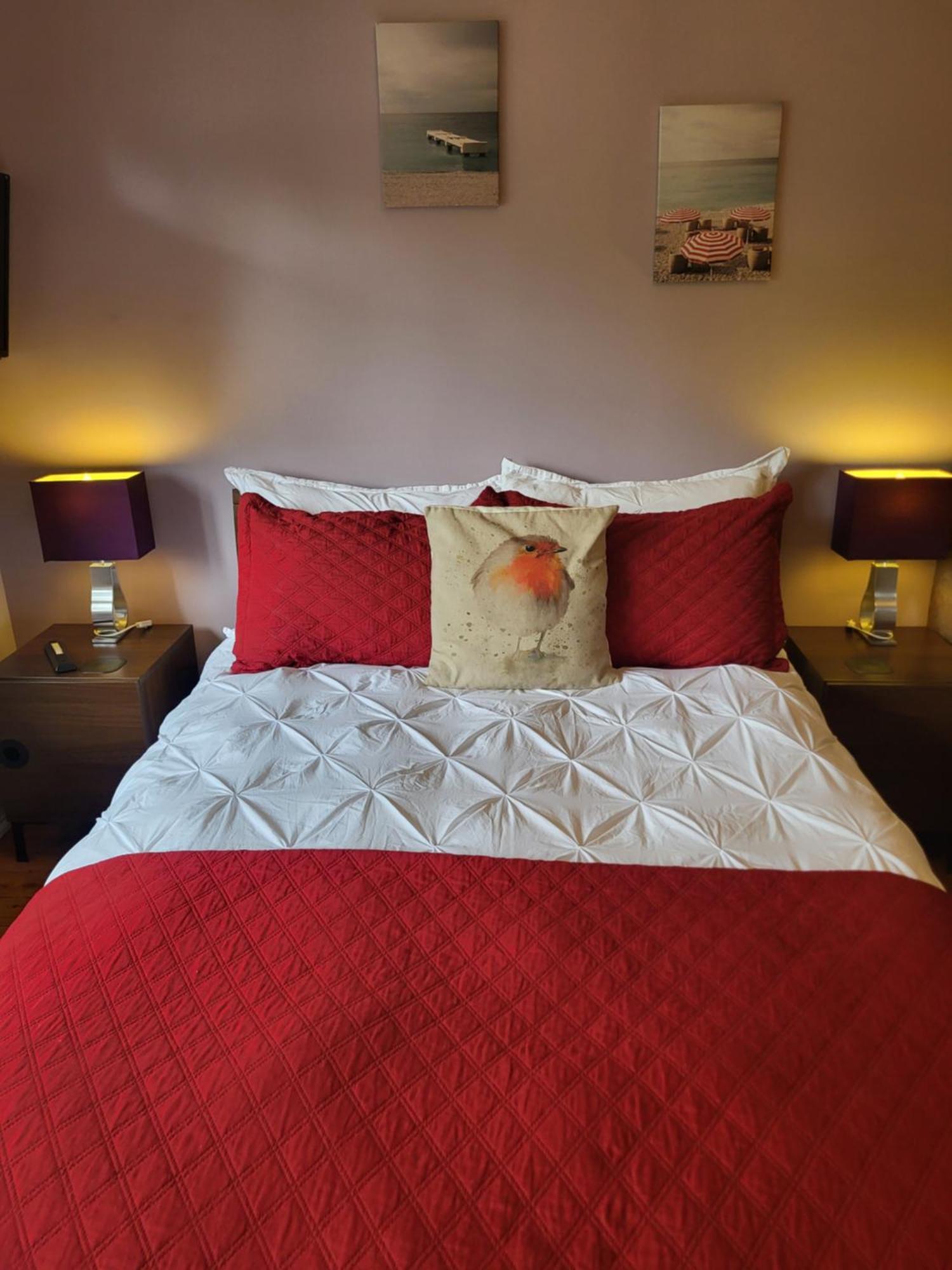 Little Robin Gate - Free Parking - Central - 10 Min Walk To Train Station บอร์นมัธ ภายนอก รูปภาพ