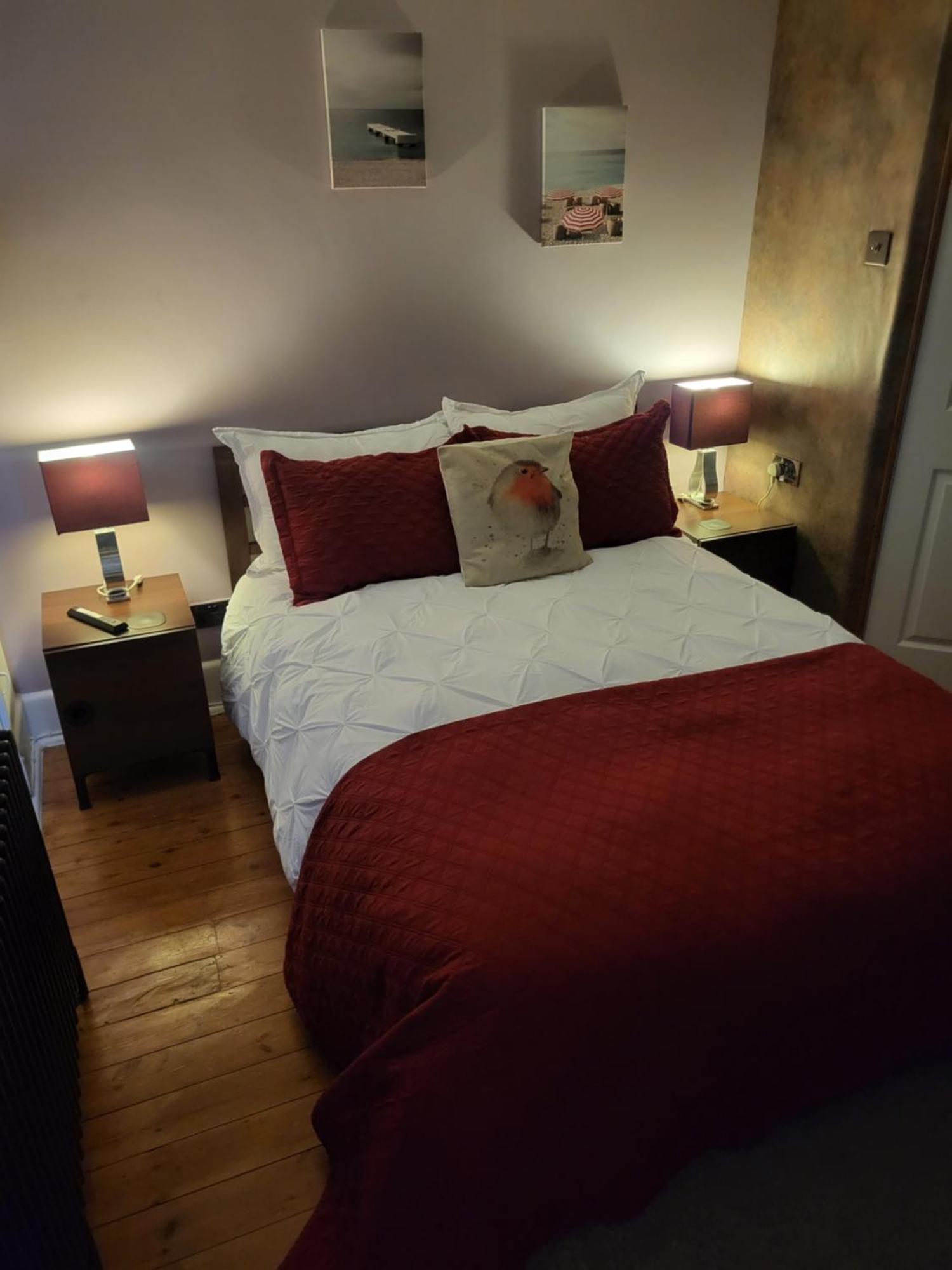 Little Robin Gate - Free Parking - Central - 10 Min Walk To Train Station บอร์นมัธ ภายนอก รูปภาพ